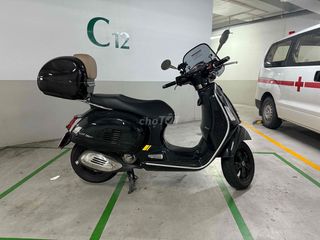 Vespa GTS300 Supertech đen 2022