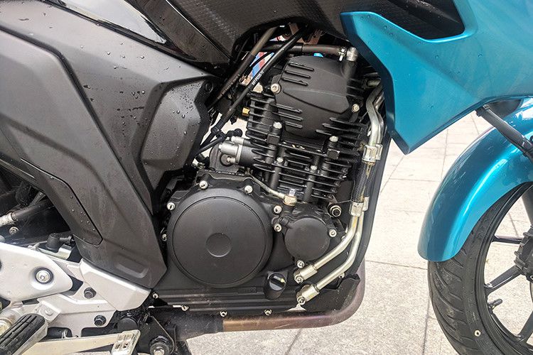 Can canh xe moto Yamaha FZ25 gia chi 80 trieu o Sai Gon-Hinh-8