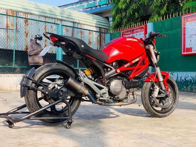 Ducati 759 ABS siêu rẻ HQCN sang tên trong ngày