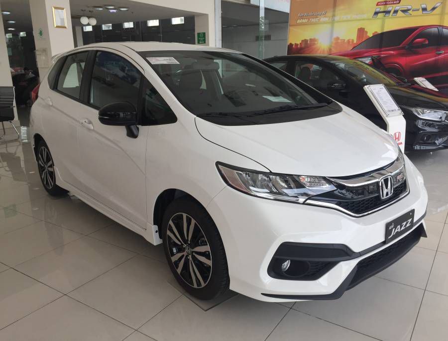 HONDA JAZZ 2019 NHAP KHAU GIAM GIA SOC LEN DEN 100TR TIEN MAT LH: 0968738833