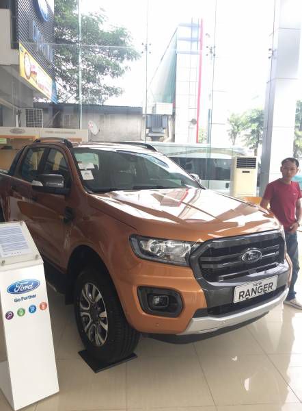 Ban Ford Ranger Wildtrack Bi-turbo moi du mau giao ngay LH: 0827707007