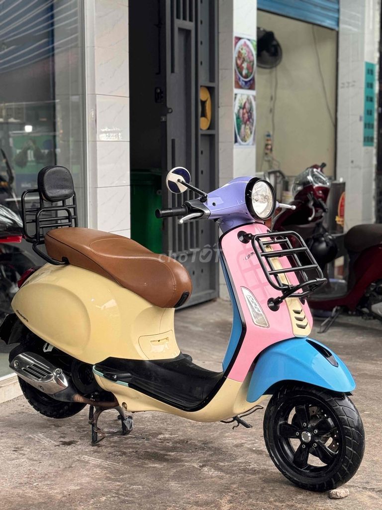 Cần bán Piago Vespa Primvera 2014 Biển SG 9 chủ