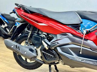 e cần bán honda airblade 125  đời 2020