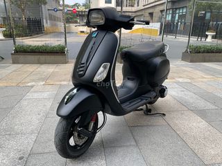 Hỗ trợ trả gópVespa lx phun xăng điện tử phom 2020