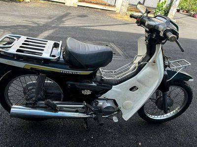 Honda Cub C100 năm 1996