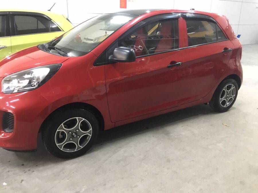 Kia van 2015 mau do