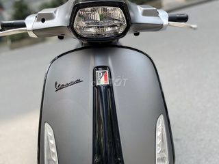 Vespa Sprint 2016 xám đẹp