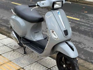 Piaagio Vespa 125 3ive đèn vuông biển số 43