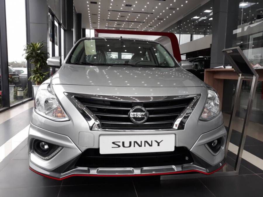 NISSAN SUNNY 2019 KHUYEN MAI KHUNG