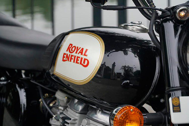 "Soi" moto Royal Enfield Classic gia 109 trieu tai Ha Noi-Hinh-5