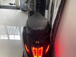 Vespa 150cc ABS chính chủ - Full đèn LED trước sau