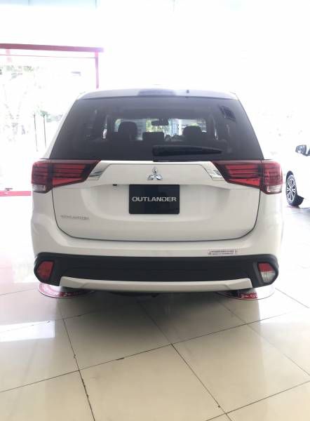 Outlander tai Da Nang, Co San Tat Ca Cac Mau, Giao Ngay.