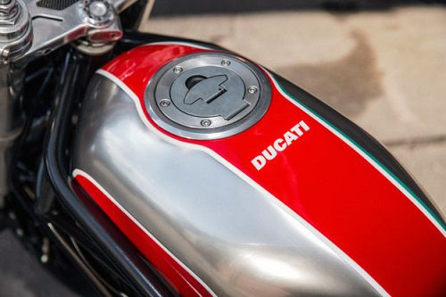 Ducati 900 SS I.E- "Sự khác biệt của đẳng cấp" đến từ - 9