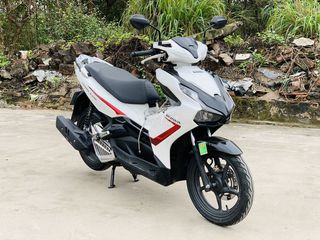 HONDA  AIR BLADE 125 FI TRẮNG 2023 KHÓA SMARTKEY