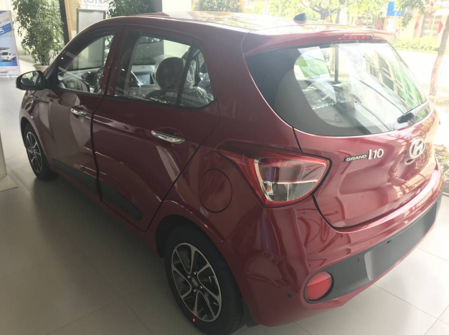 Hyundai I10 2019 Da Nang, Co san giao ngay, Qua Tang hap dan, Ho tro Grab - Vay 80% gia tri xe. Lien he: 0905.59.89.59