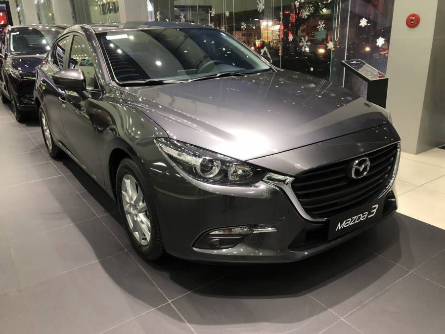 MAZDA 3 - LUXURY UU DAI LEN TOI 25TR TIEN MAT, GOI PHU KIEN....