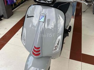 Vespa Sprint 5/2023. Iget . Dán keo nguyên chiếc