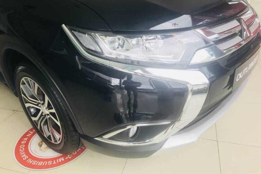 Giao xe ngay duy nhat tai Da Nang voi Mitsubishi Outlander chi voi 807 trieu, Hotline : 0974 064 605