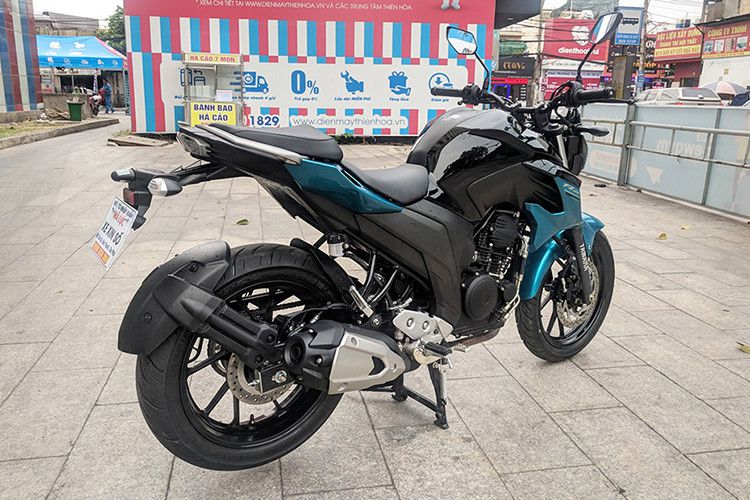 Can canh xe moto Yamaha FZ25 gia chi 80 trieu o Sai Gon-Hinh-2