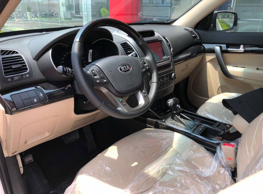 Kia Sorento 2019, nhieu uu dai, xe giao ngay