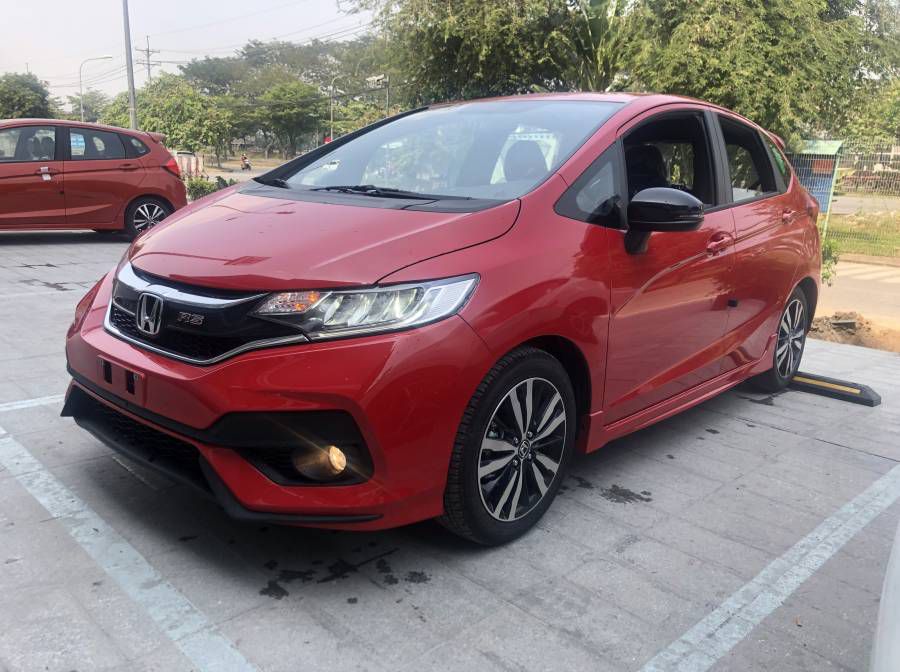 Honda Jazz RS giam ngay 100tr Co Hoi Cuc Tot So Huu Xe
