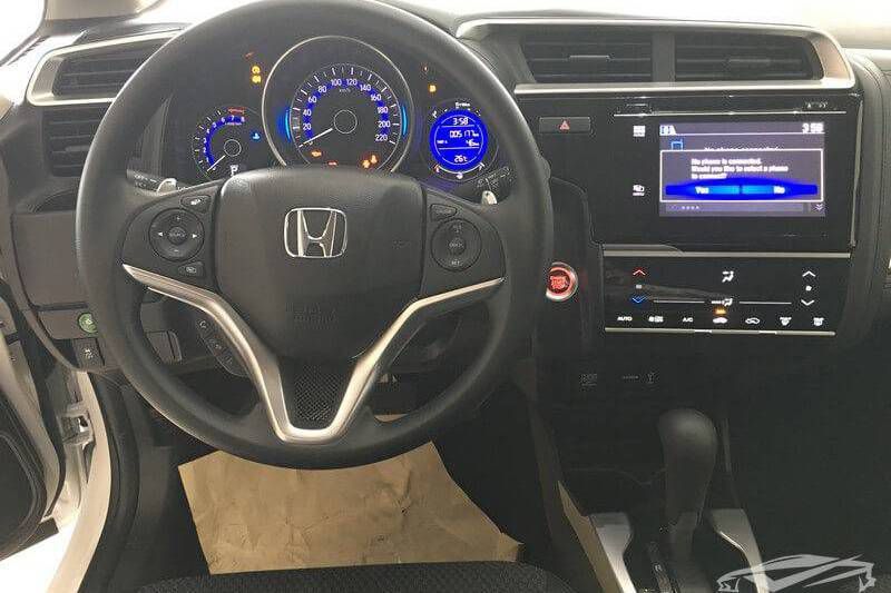 [HONDA BINH DUONG]Tang vang 999 khi mua Honda Jazz Nhap 100% Thai Lan -