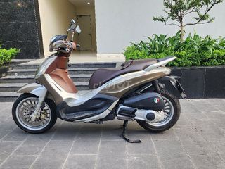 Cần bán Piaggio Beverly 2020 xe còn mới