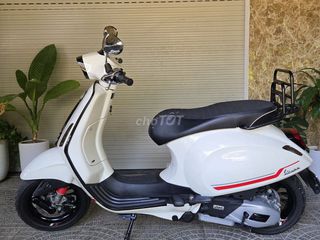 Bán xe Vespa Sprints 150 2022 còn rất mới