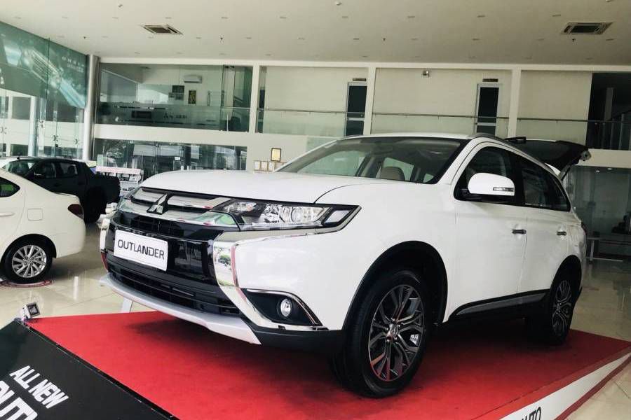 Giao xe ngay duy nhất tại Đà Nẵng, Mitsubishi Outlander 2019 trọn gói với 807 triệu đồng , LH : 0974 064 605