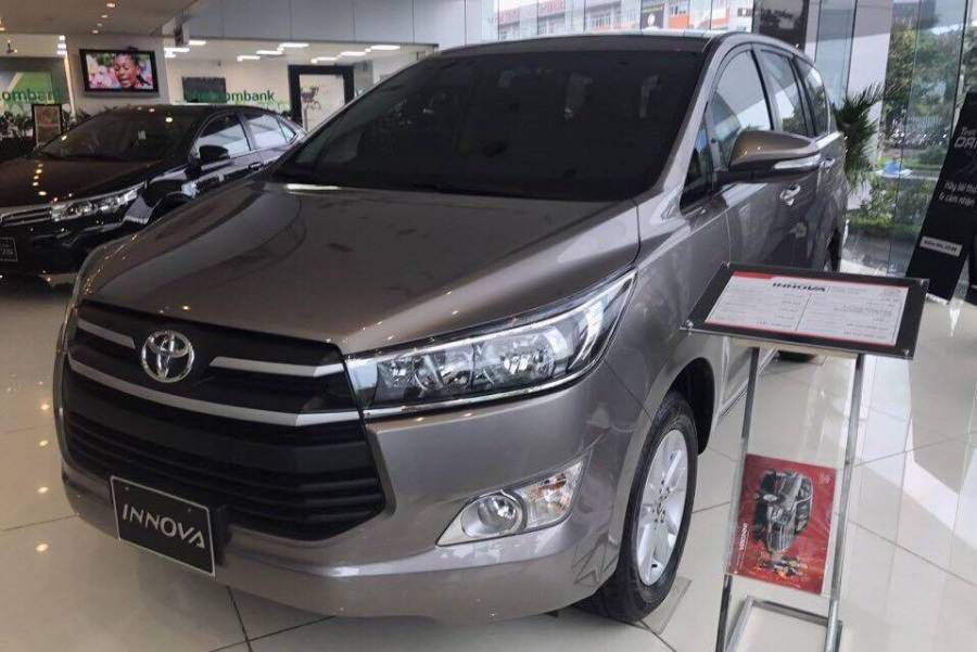 Toyota Mỹ Đình bán Innova 2.0 E 2019 Giá siêu tốt trong tháng 4, đủ màu có xe giao ngay 0963393983