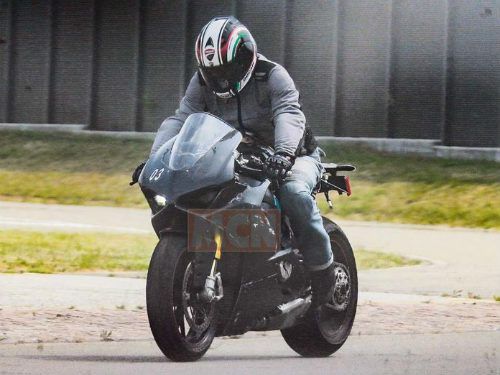 Ducati V4 Superbike rò rỉ công suất "khủng" - 4