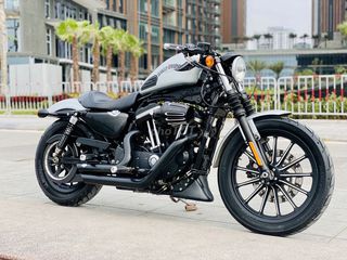 Harley Davidson Sportster Iron 883 Model 2016