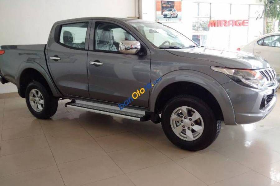 Mitsubishi Triton giao xe ngay duy nhat tai Da Nang chi voi 555 trieu, Hotline : 0974 064 605
