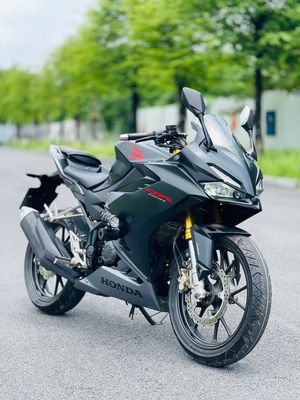 Honda cbr150r đky 11/2021 chạy 6000km