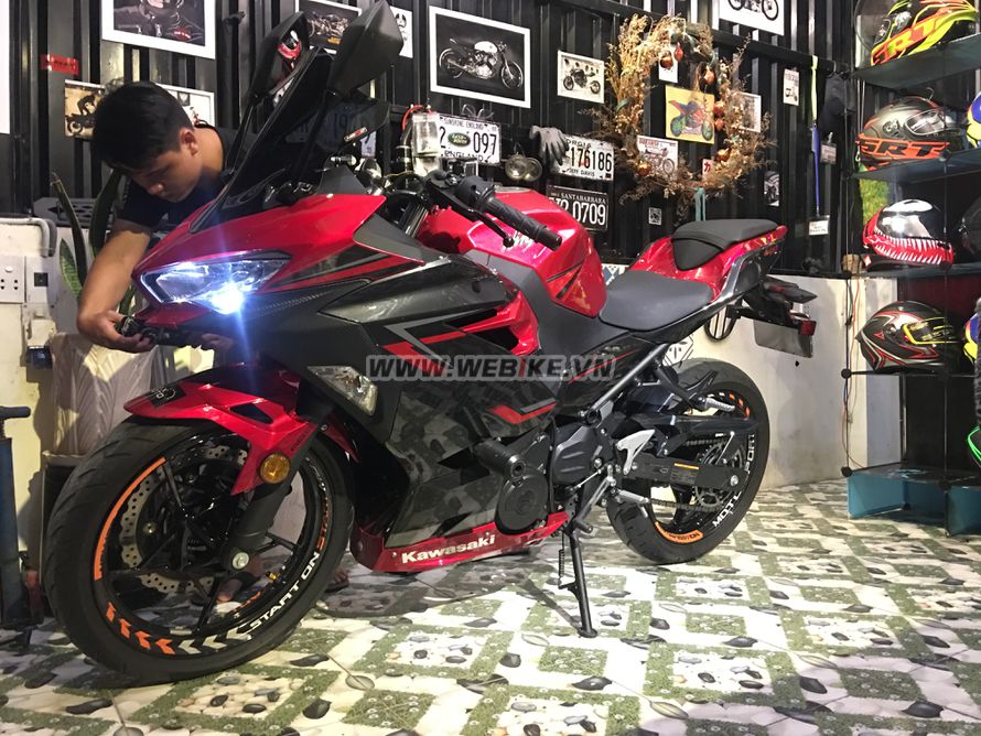 Can ban Kawasaki Ninja 400 ABS 2018 mau den do o Binh Duong gia 140tr MSP #955433