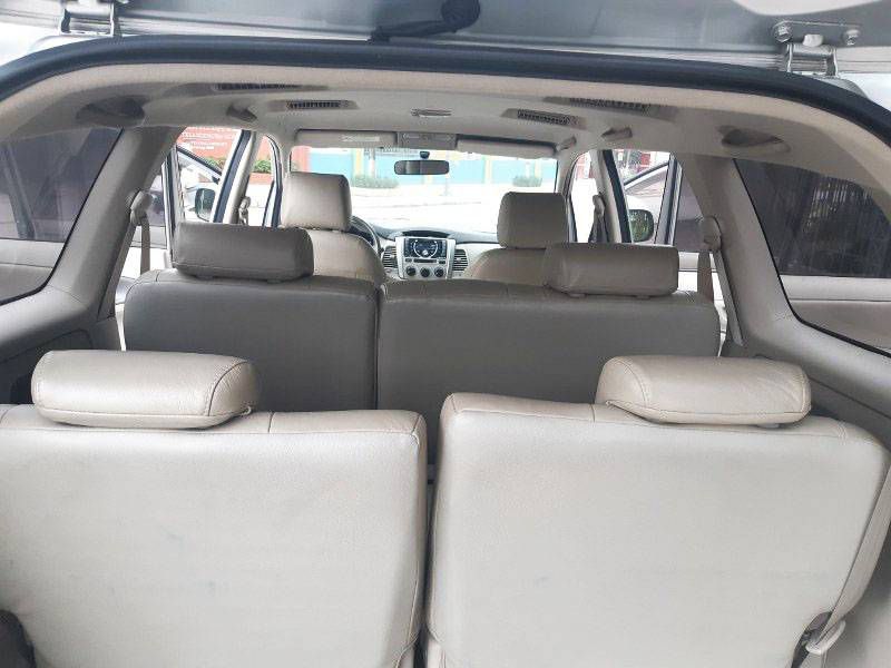 Ban Toyota Innova 2.0G 2013