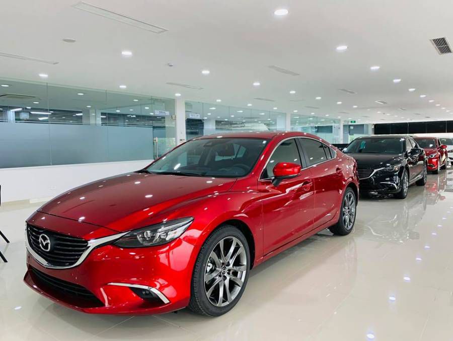 MAZDA 6 2.0 PREMIUM -MAZDA THAI BINH UU DAI LEN TOI 50 TRIEU,PHU KIEN CHINH HANG,DU MAU GIAO XE NGAY HOTLINE:0915.773.663