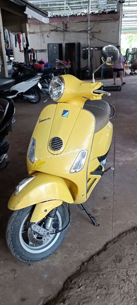 Bán Vespa 125 Ngoại Hình Mới, Máy Êm