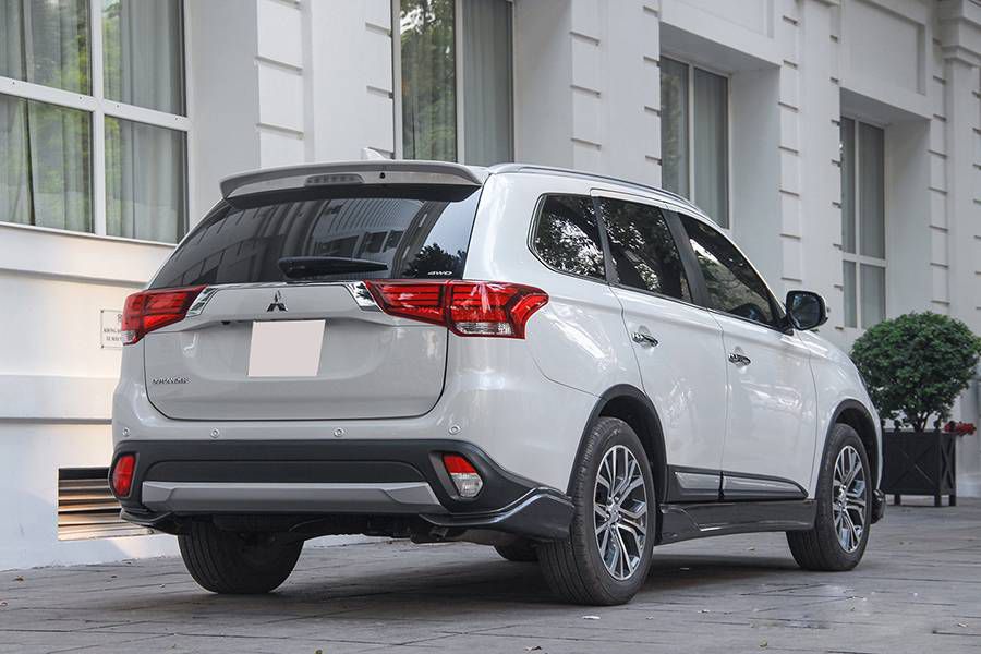 Ban Mitsubishi Outlander 2.0CVT 2019 moi Da Nang