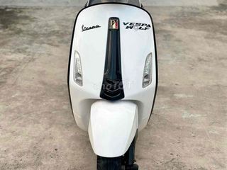 Vespa Sprint 125 trắng sporty model 2015