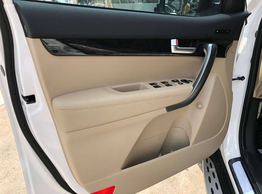 Kia Sorento 2019, nhieu uu dai, xe giao ngay