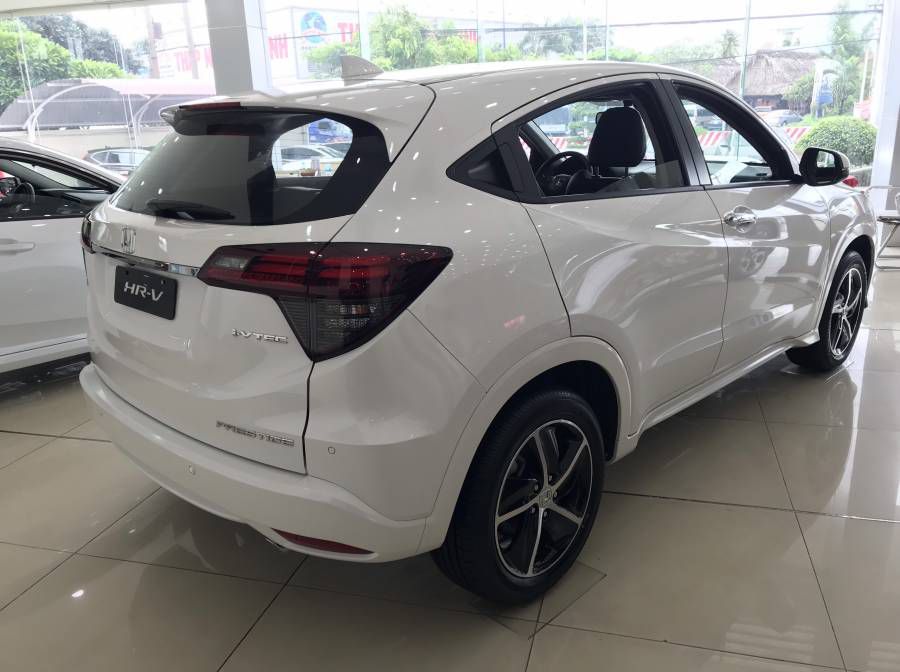 Honda HR-V nhap khau thai lan giao xe ngay du mau gia tot giam tien mat 26 trieu lien he 0911556171