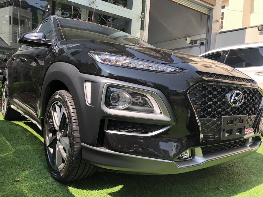 Hyundai Kona 2019 Da Nang, Co san giao ngay, Goi qua tang hap dan, Ho tro Grab - Vay 80% gia tri xe. Lien he: 0905.59.89.59