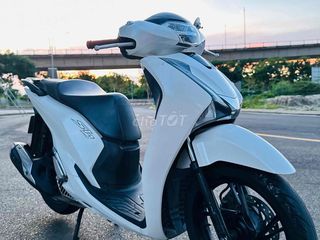 Cần bán SH 125cc 2019 chính chủ, màu trắng ít đi