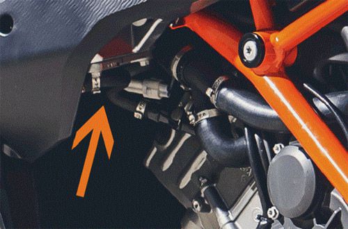 KTM thu hồi xe 1290 Super Duke GT do lỗi rò rỉ nhiên liệu - 1