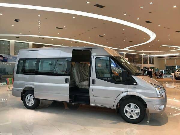 Ban Ford Transit SPV 2019 gia tot nhat. Ho tro tra gop 75% gia tri xe