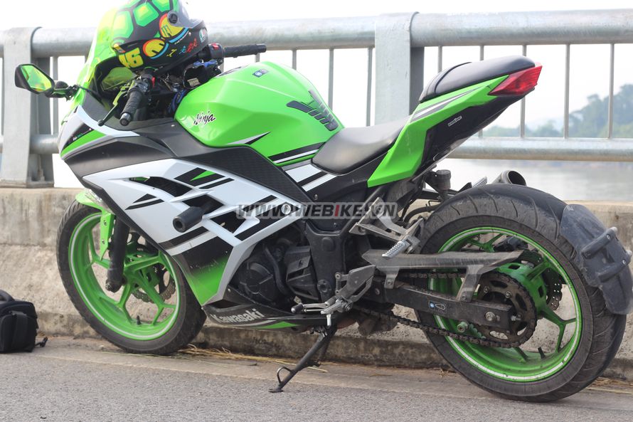 Can ban Kawasaki Ninja 300 ABS 2015 o Ha Noi gia 120tr MSP #531479