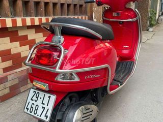 Nhà thừa xe e cần bán  xe vespa LX 3vie máy zin