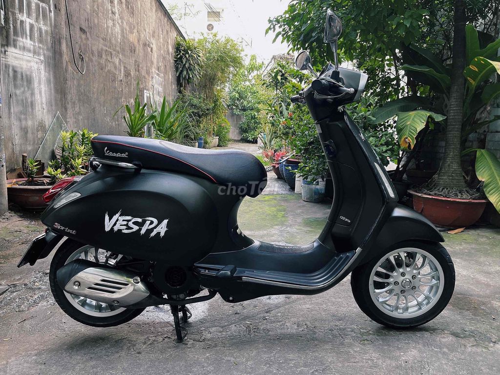 Vespa Sprint 125cc 2O15.Odo 20k km. Bstp. Cọp.