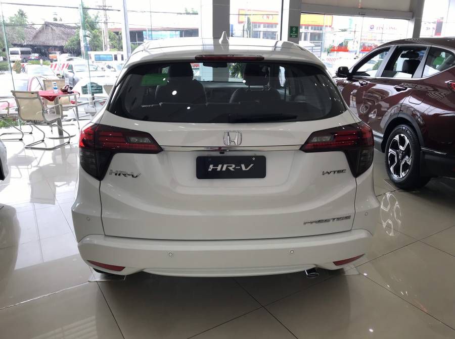 Honda HR-V nhap khau thai lan giao xe ngay du mau gia tot giam tien mat 26 trieu lien he 0911556171